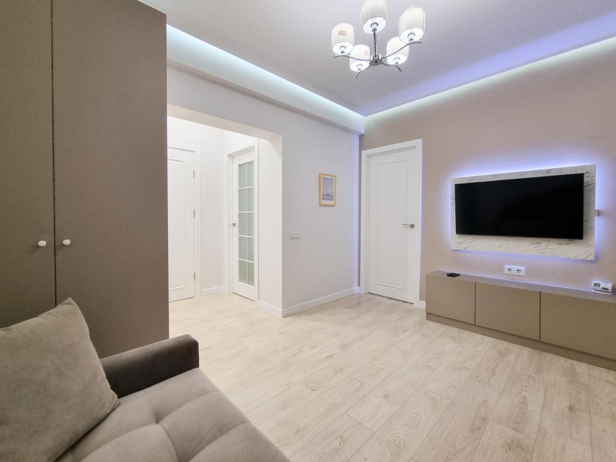 Botanica, 1 Bedroom Apartment With Living Chişinău Extérieur photo